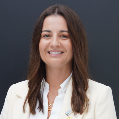 Photo of Associate Professor Sarah Dineen Griffin